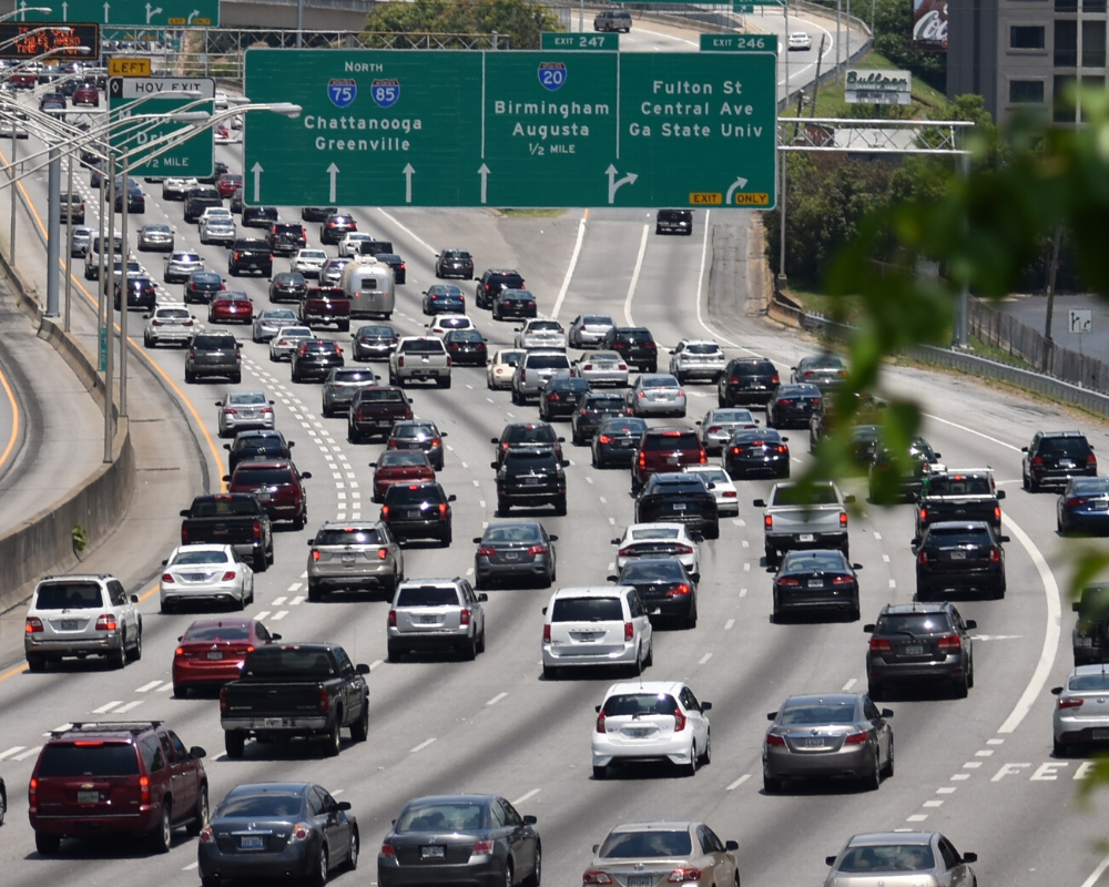 Atlanta GA traffic on highway, 5 Worst things about Living in Atlanta GA (1)